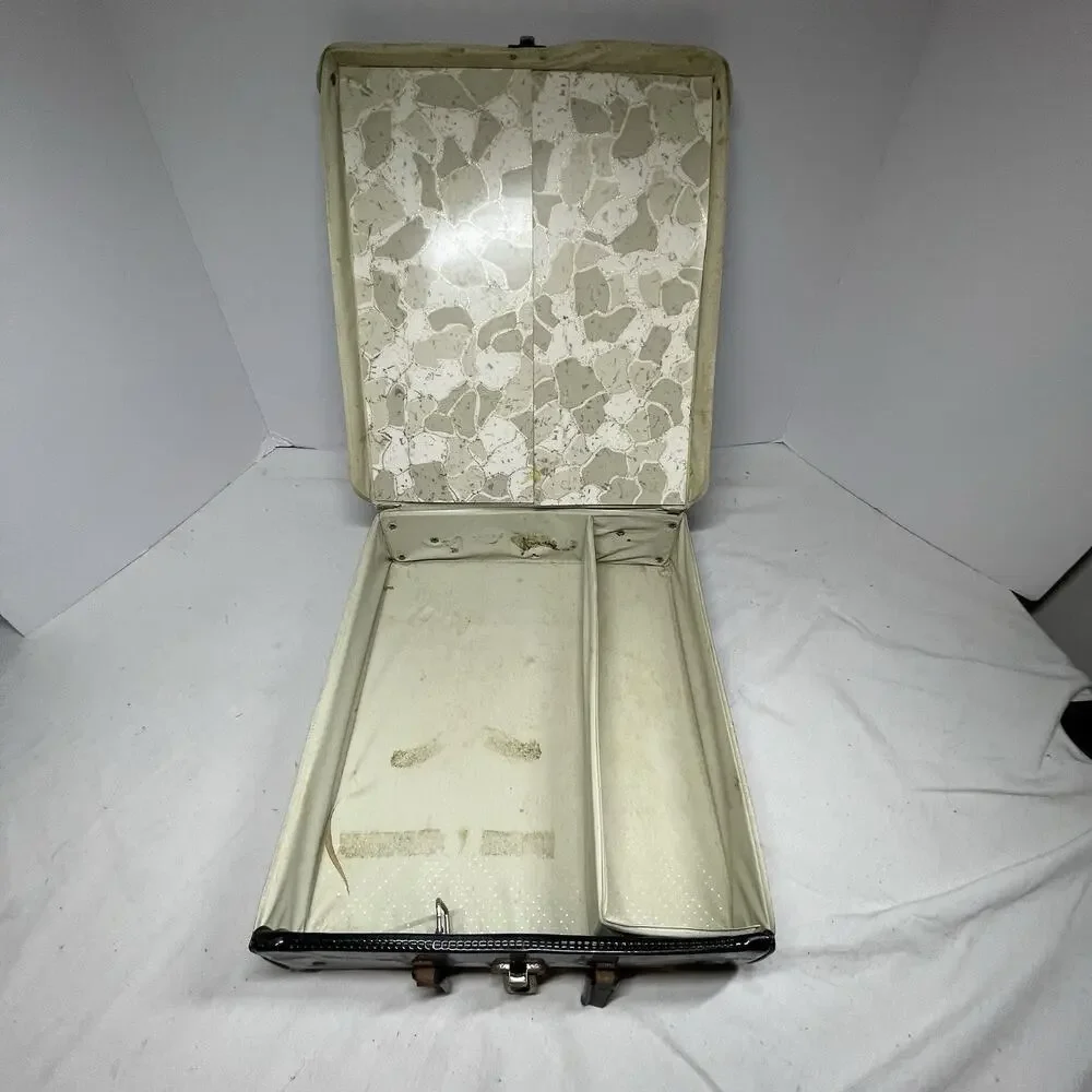 Original Vtg 1962 Barbie Doll Black Vinyl Wardrobe Carry Case Enchanted Evening